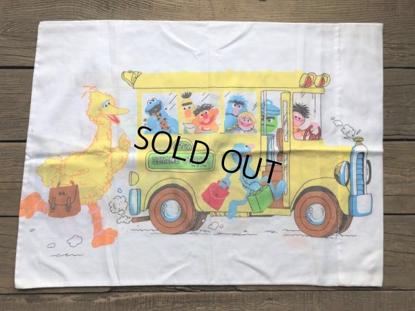 画像2: Vintage Pillow Case Sesame Street (T907)