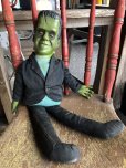 画像1: 60s Vintage Mattel The Munsters TV Show Herman Tanking Doll (B217)  (1)