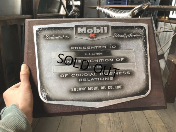 画像1: Vintage Mobil Gas Service Station Sales Award Plaque (B825)