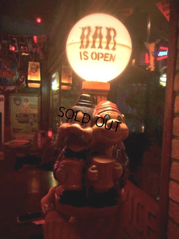 画像1: Vintage BAR IS OPEN Drunk Man Lamp Bar Light (B688)