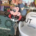 Vintage Disney Mickey Mouse Key Chain Wagen (C101) 