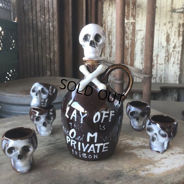 画像1: 50s Vintage SKULL " LAY OFF " Poison Decanter Bottle w/Shot Glass (B618)