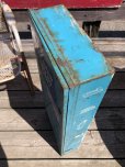 画像2: Vintage Gas Station Towel Metal Cabinet Dispenser (M638) (2)