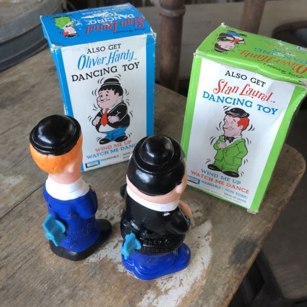 画像2: 60s Vintage Laurel and Hardy Lakeside DANCING TOY Wind Up Set (M648)