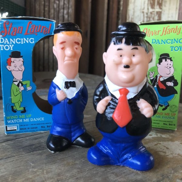 画像1: 60s Vintage Laurel and Hardy Lakeside DANCING TOY Wind Up Set (M648)