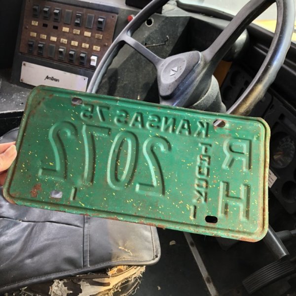 画像3: 70s Vintage American License Number Plate / KANSAS 2072 (M717)