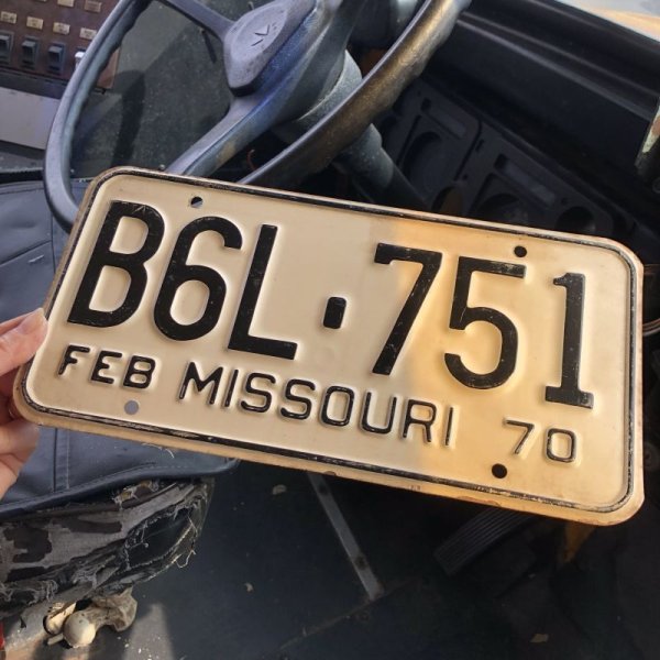 画像1: 70s Vintage American License Number Plate / MISSOURI 751 (M710)