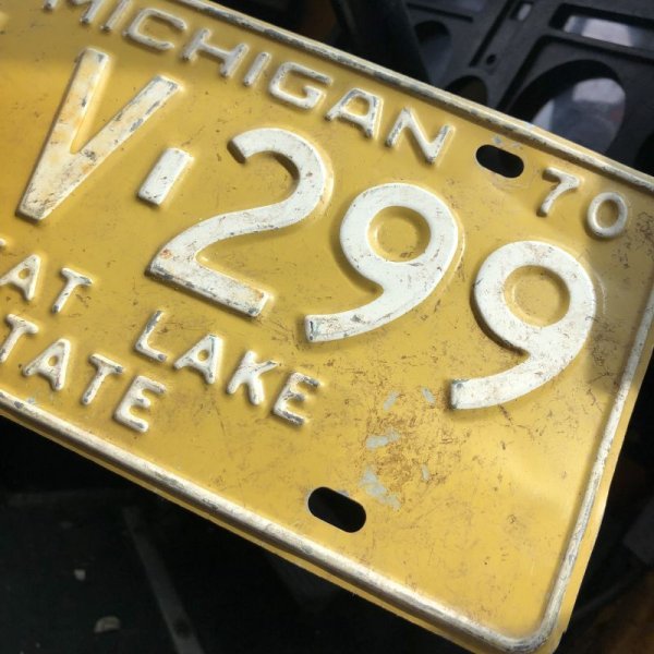 画像2: 70s Vintage American License Number Plate / MICHIGAN 299 (M732)