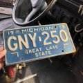 70s Vintage American License Number Plate / MICHIGAN 250 (M716)
