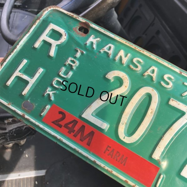 画像2: 70s Vintage American License Number Plate / KANSAS 2072 (M717)