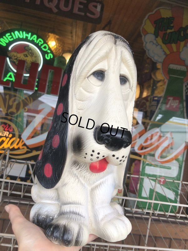 画像1: 70s Vintage NY Vinyl Plastic Sad Eye Dog Bank Basset hound White x Dot (M843)