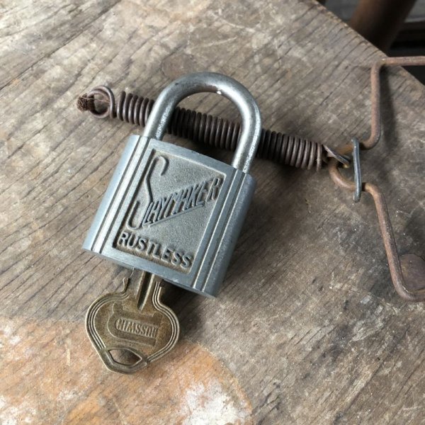 画像1: Vintage SLAYMAKER Padlock (B872)