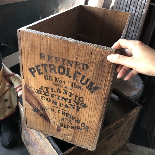 画像1: Vintage Wood Box REFINED PETROLEUM 65 Net lbs (M890)