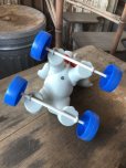 画像4: 60s Vintage LEDRA Rubber Squeaker Pull Toy Elephant on Wheels (M695)