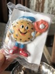 画像1: Vintage I HOP Pancake Kids Meal Toy Chocolate Chip Charlie PVC MIP (M970) (1)