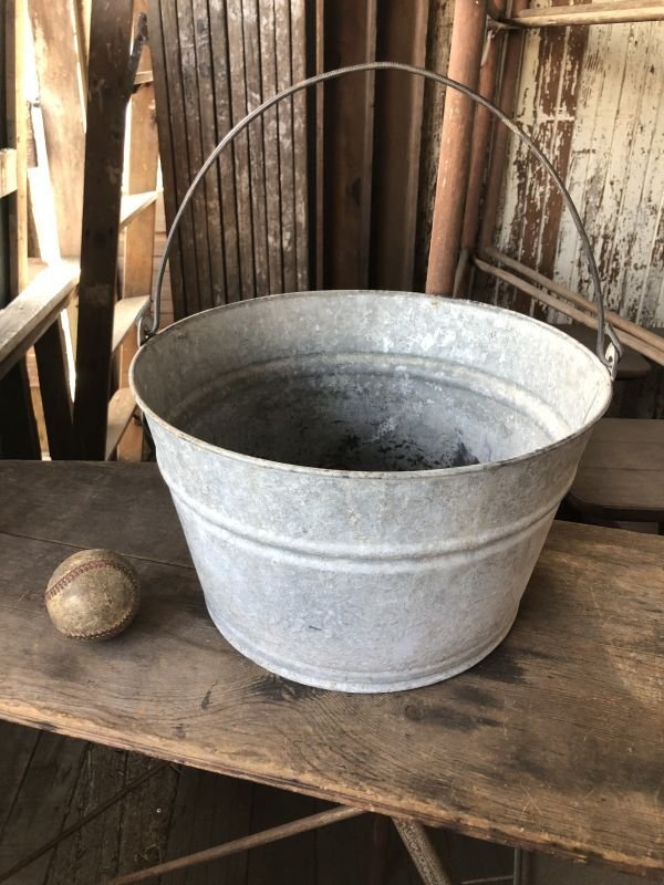 画像1: Vintage Metal Bucket Pail (M977)