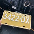 70s Vintage American License Number Plate / MICHIGAN 3422-DX (M853)