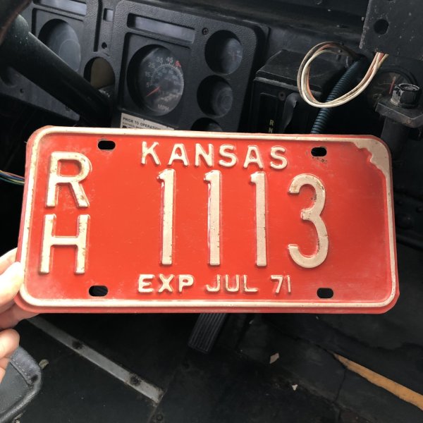 画像1: 70s Vintage American License Number Plate / KANSAS RH 1113 (M852)