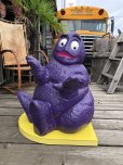 画像1: Vintage SETMAKERS McDonald's U.S.A Grimace Playland Statue Hard to Find ☆ (M995)  (1)