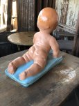 画像8: Vintage Chalkware Piano Baby Figurine (M996) 