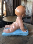 画像9: Vintage Chalkware Piano Baby Figurine (M996) 