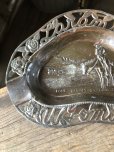 画像2: Vintage Souvenir Metal Tray Ashtray LONE BANDIT TRADING POST (R034) (2)