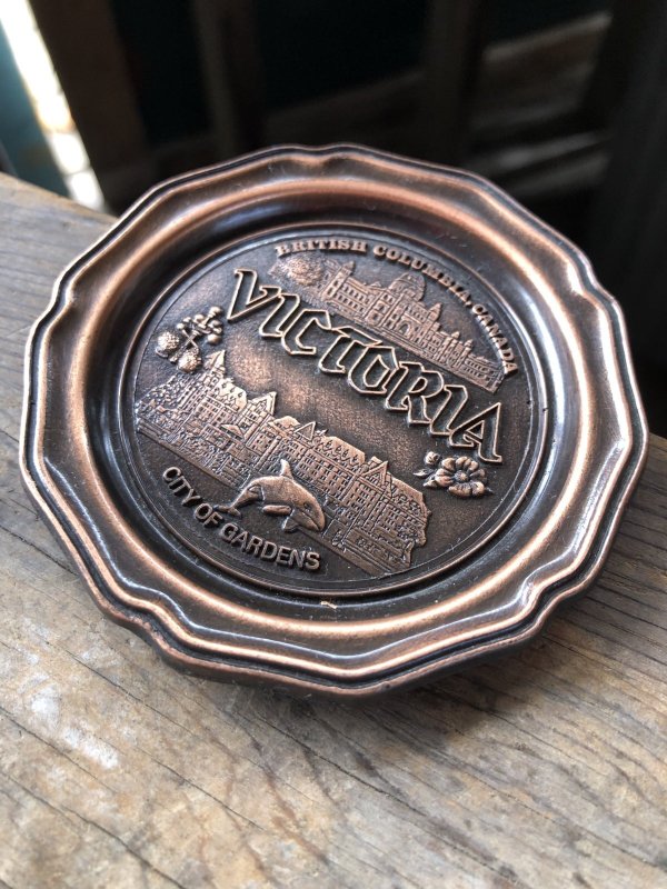 画像3: Vintage Souvenir Metal Tray Ashtray VICTORIA (R028)