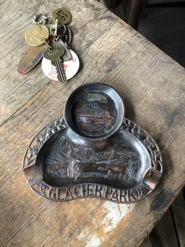 画像1: Vintage Souvenir Metal Tray Ashtray GLACIER PARK (R029)