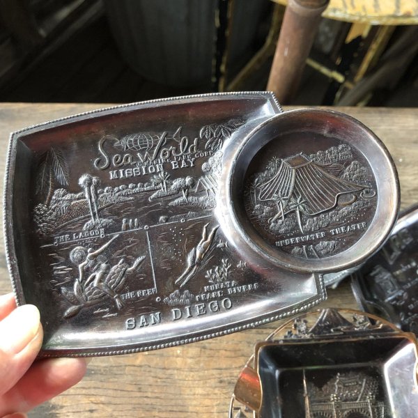 画像5: Vintage Souvenir Metal Tray Ashtray San Diego Sea World (R035)