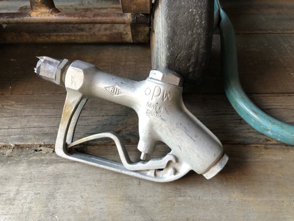 画像2: Vintage Service Station Gas Pump Handle Nozzle (R056) 