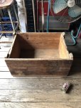 画像1: 20s Antique Wooden Crate with Rope Handles Huge! THE MILLER LOOK CO (R076)  (1)