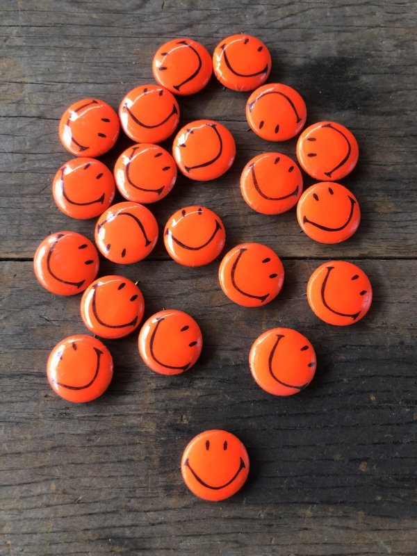 画像1: 60s Vintage Original Happy Smiley Smile Face Button Pins Pinback (R085) 