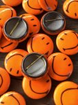 画像2: 60s Vintage Original Happy Smiley Smile Face Button Pins Pinback (R084)  (2)