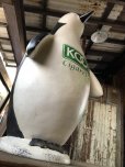 画像15: Vintage Advertising KOOL Tobacco Cigarettes Store Display Willie the Penguin Statue (R232)