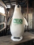 画像2: Vintage Advertising KOOL Tobacco Cigarettes Store Display Willie the Penguin Statue (R232) (2)