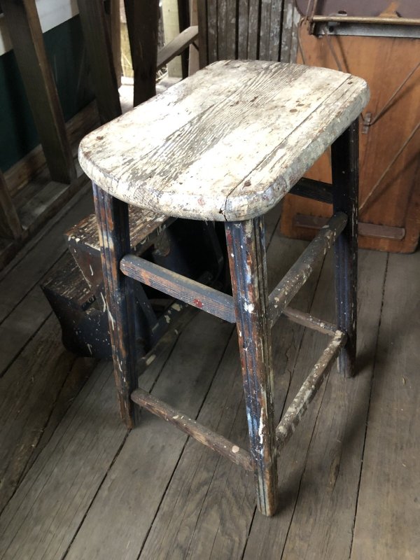 画像2: Antique Wooden Ladder Step Stool (R240)