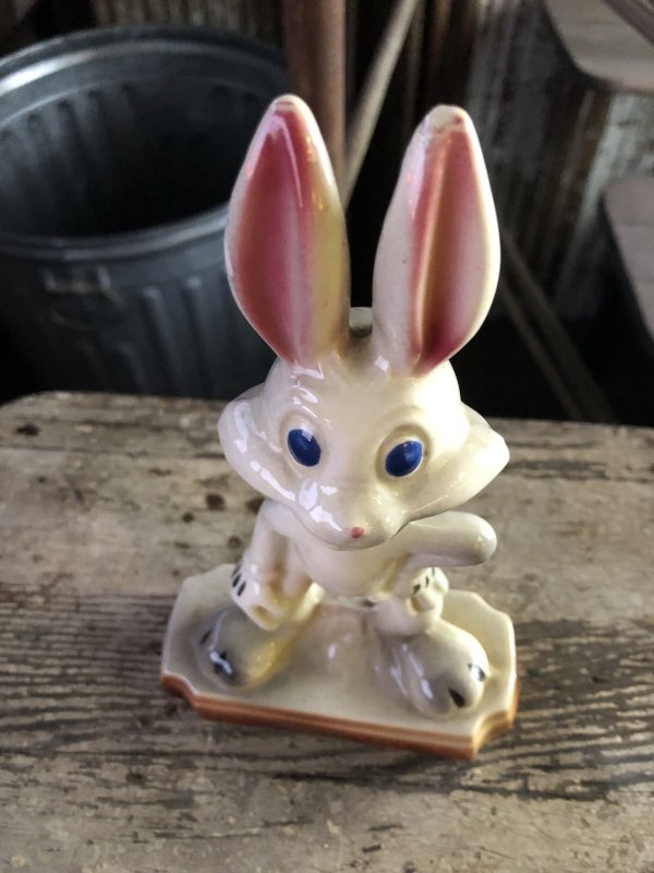 画像2: 60s 70s Vintage WB Looney Tunes Bugs Bunny Ceramic Figure (T535)