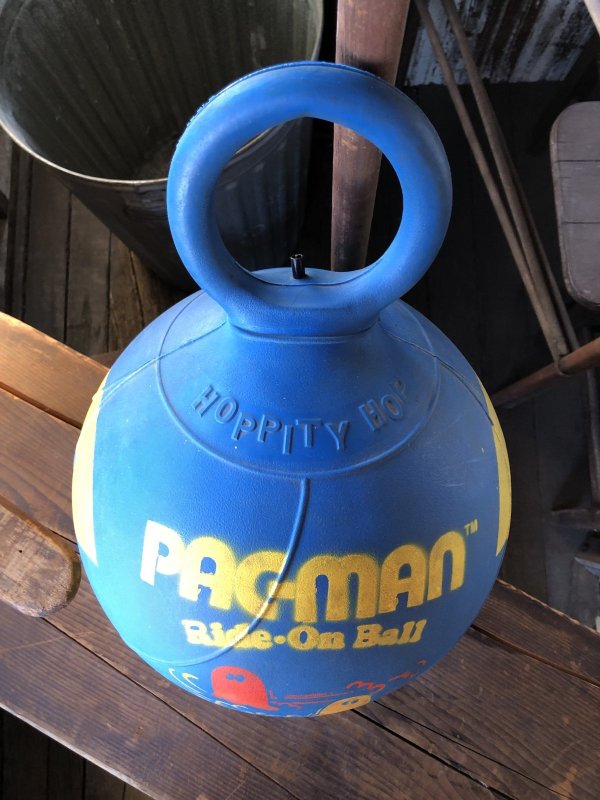 画像2: 80s Vintage Hoppity Hop Ride-On Ball PAC-MAN (R285)