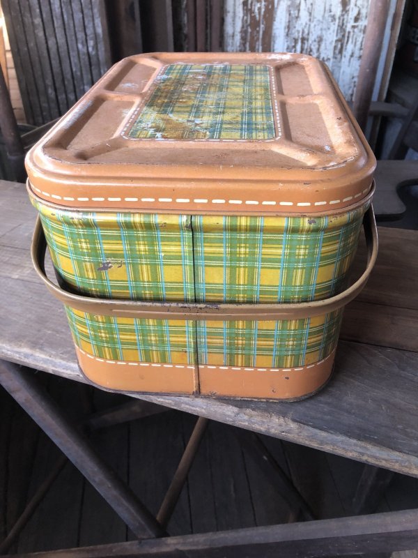 画像2: Vintage U.S.A. Metal Picnic Basket (R388)