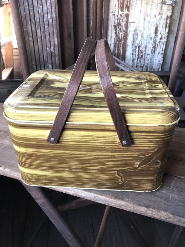 画像1: Vintage U.S.A. Metal Picnic Basket (R389)