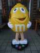 画像1: M&M'S / Store Display - Yellow (AC-1127) (1)