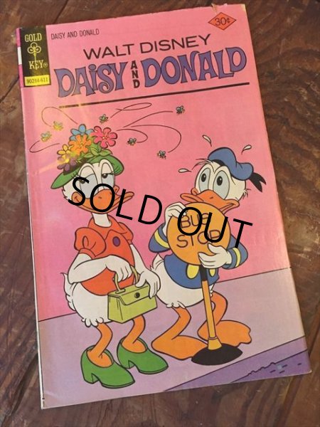 画像1: Vintage Comic Disney Daisy and Donald (C30) (1)