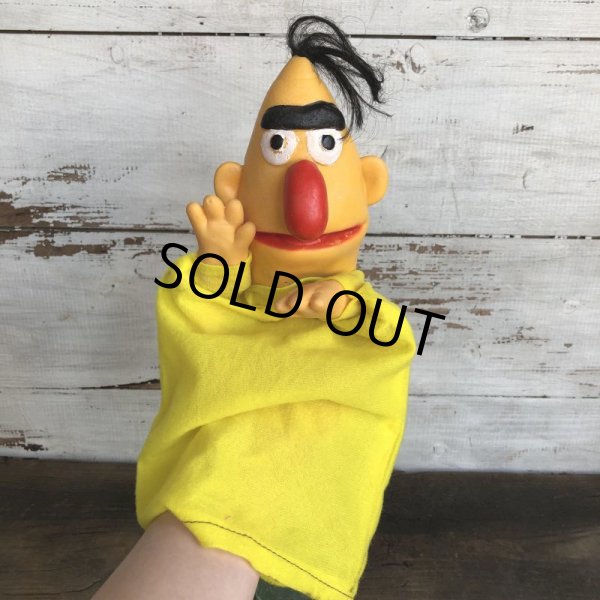 画像1: Vintage Sesame Street Bert Hand Puppet Doll (S630) (1)