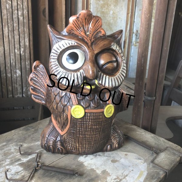 画像1: 60s Vintage Wise Winking Waving Owl Cookie Jar (B776) (1)