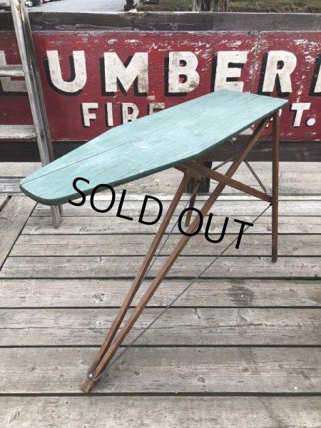 画像1: Vintage American Primitive Wooden Ironing Board Table (B838) (1)