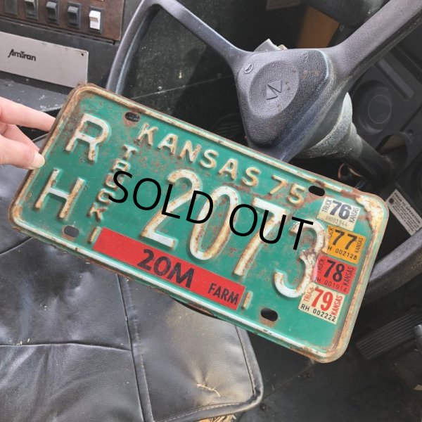 画像1: 70s Vintage American License Number Plate / KANSAS 2073 (M725) (1)