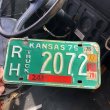 画像1: 70s Vintage American License Number Plate / KANSAS 2072 (M717) (1)