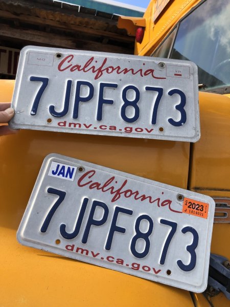 画像1: Original USA California License Plate 7JPF873 SET (R310) (1)