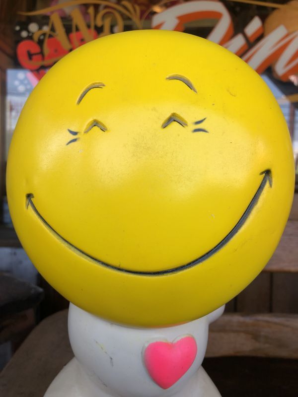 70s Vintage Smiley Face Bank (T329) - 2000toys Antique Mall