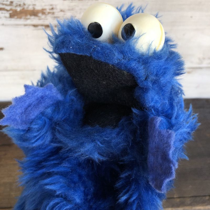 VINTAGE COOKIE MONSTER HAND PUPPET